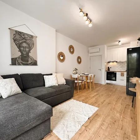 Апартаменти 1br | Sea Pine Boutique *